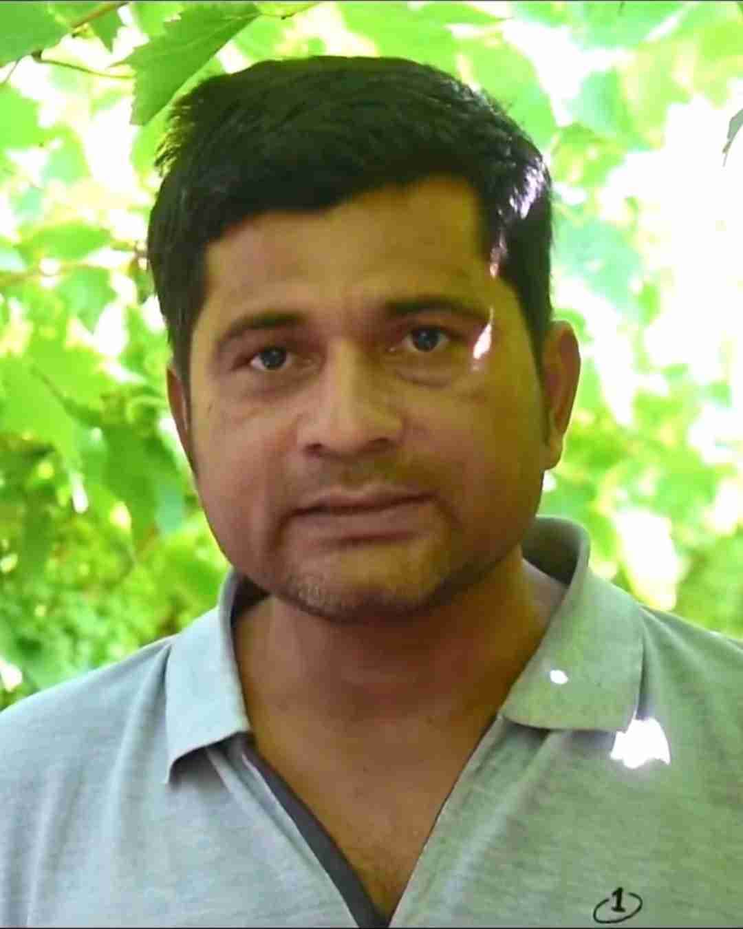 Portrait of Fyllo customer farmer showing crop yield success
