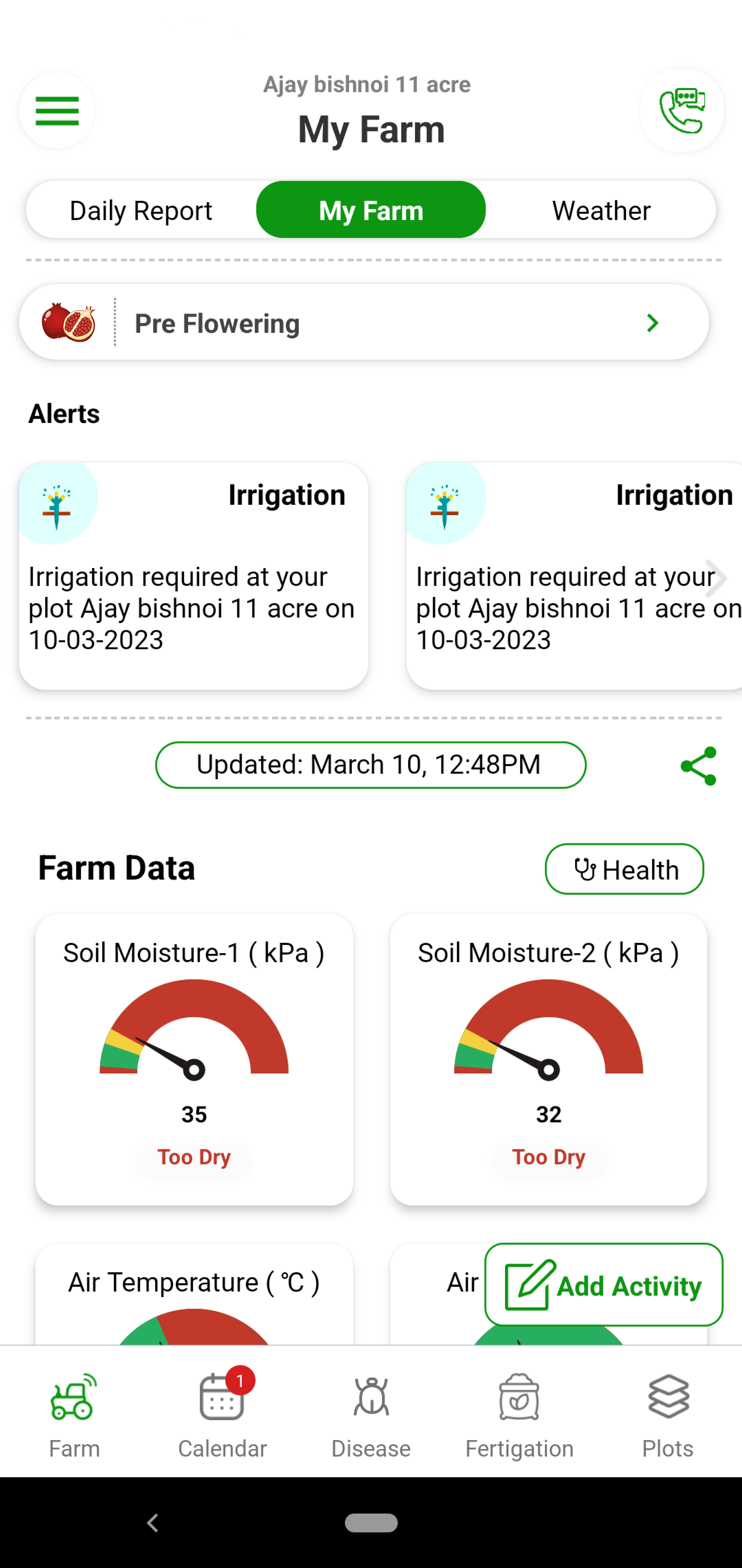 Pomegranate’s water requirements vary based on soil type and stage. Water requirement also change from one variety to other and also your defoliation time. With Fyllo’s device containing soil moisture and soil temperature sensor and intelligent software, you get alerts on how much water to provide to the crop. You can also see and visualize evapotranspiration (Etc) values of the crop. You can perfectly manage the stress to be given to the plants before defoliation and flowering with the help of Fyllo.